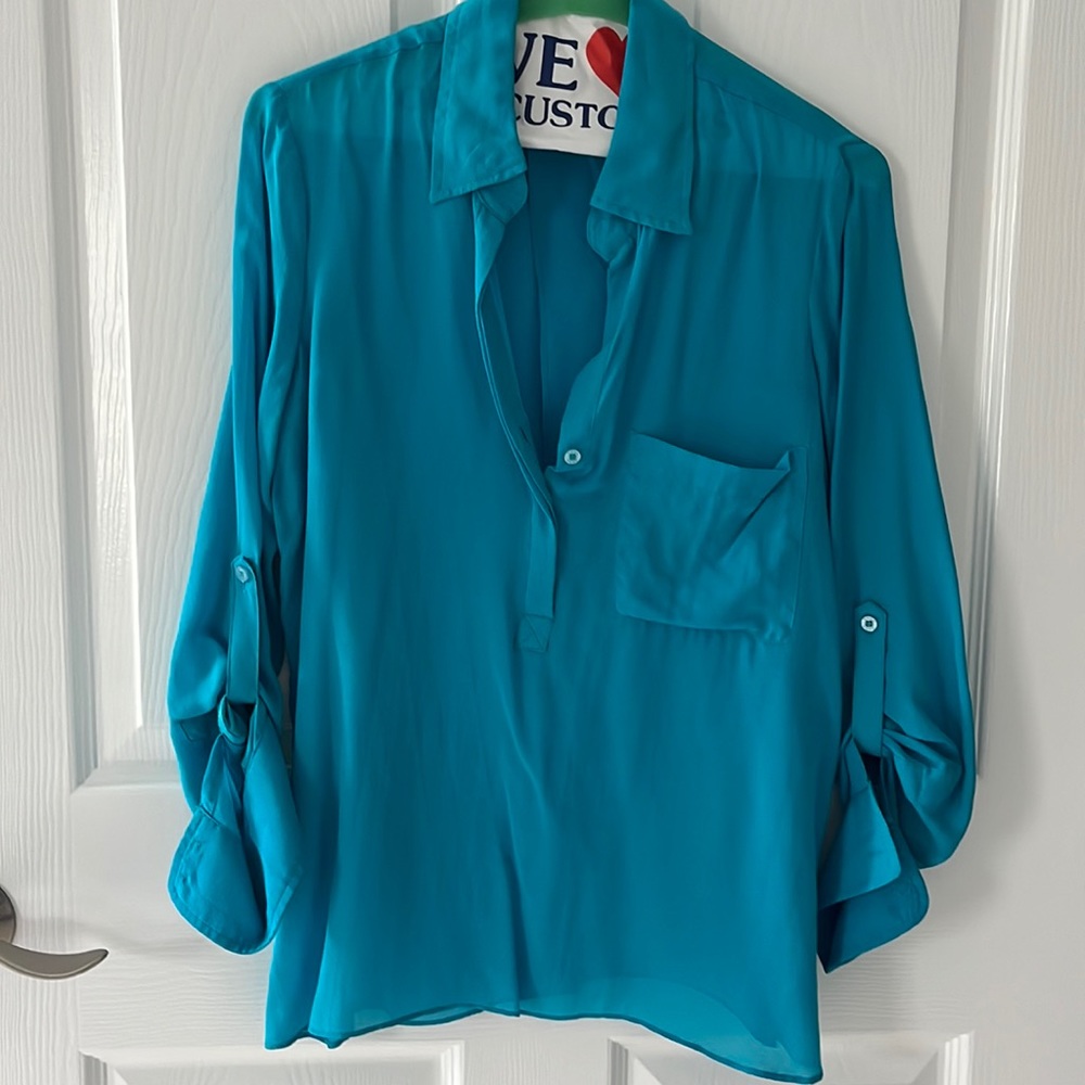 BEBE SILK TURQUOISE BLOUSE